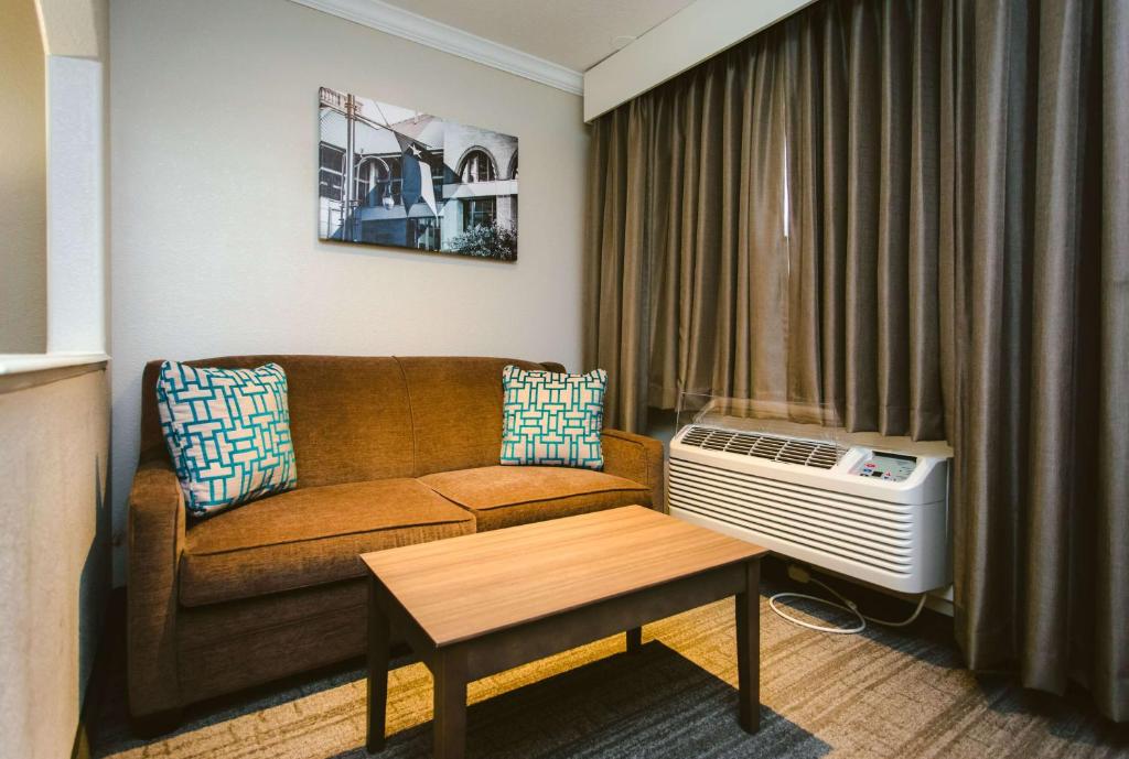 Best Western Pearland Inn image 22
